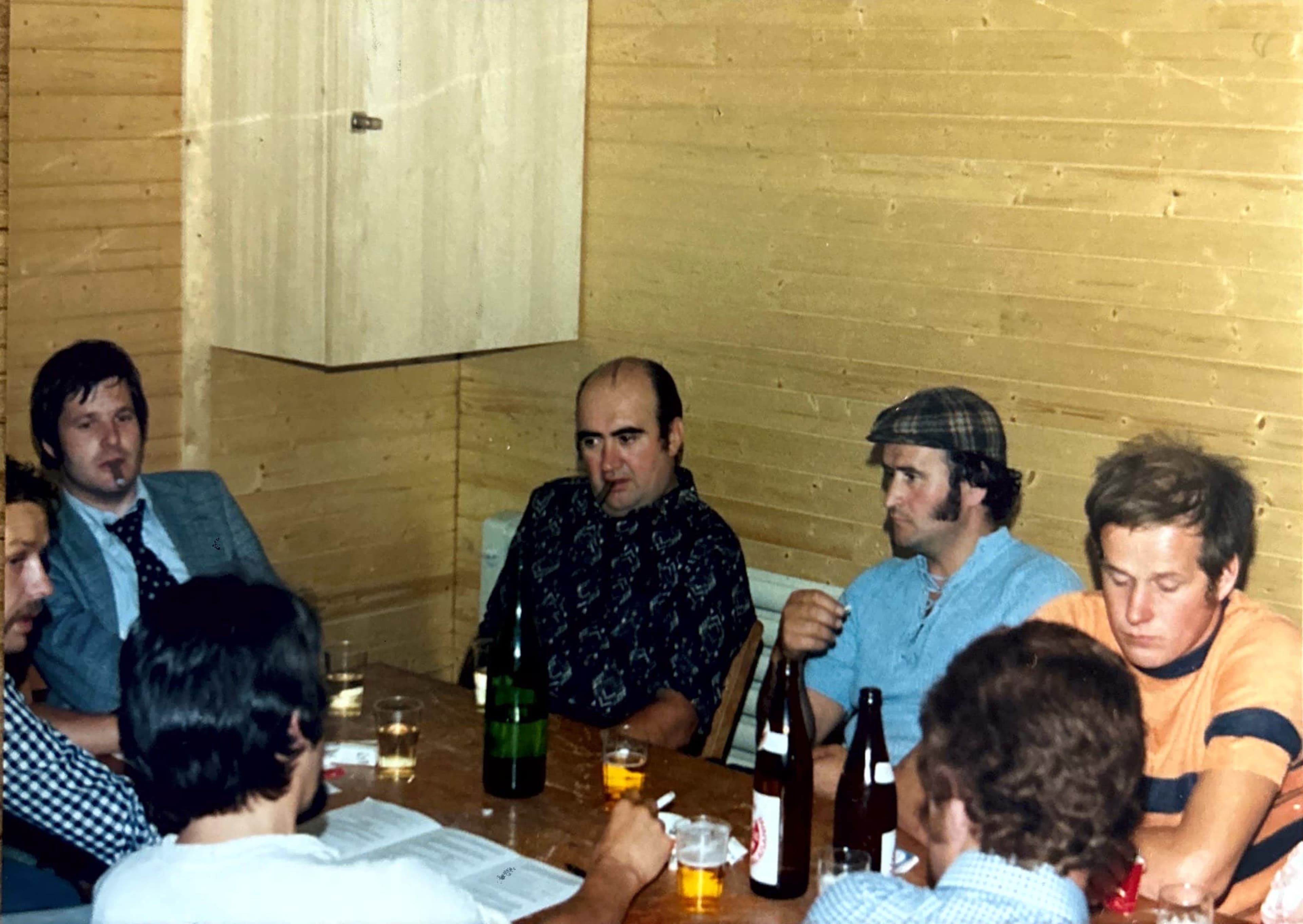 Geselligkeit bei den ersten Übungen 1975
