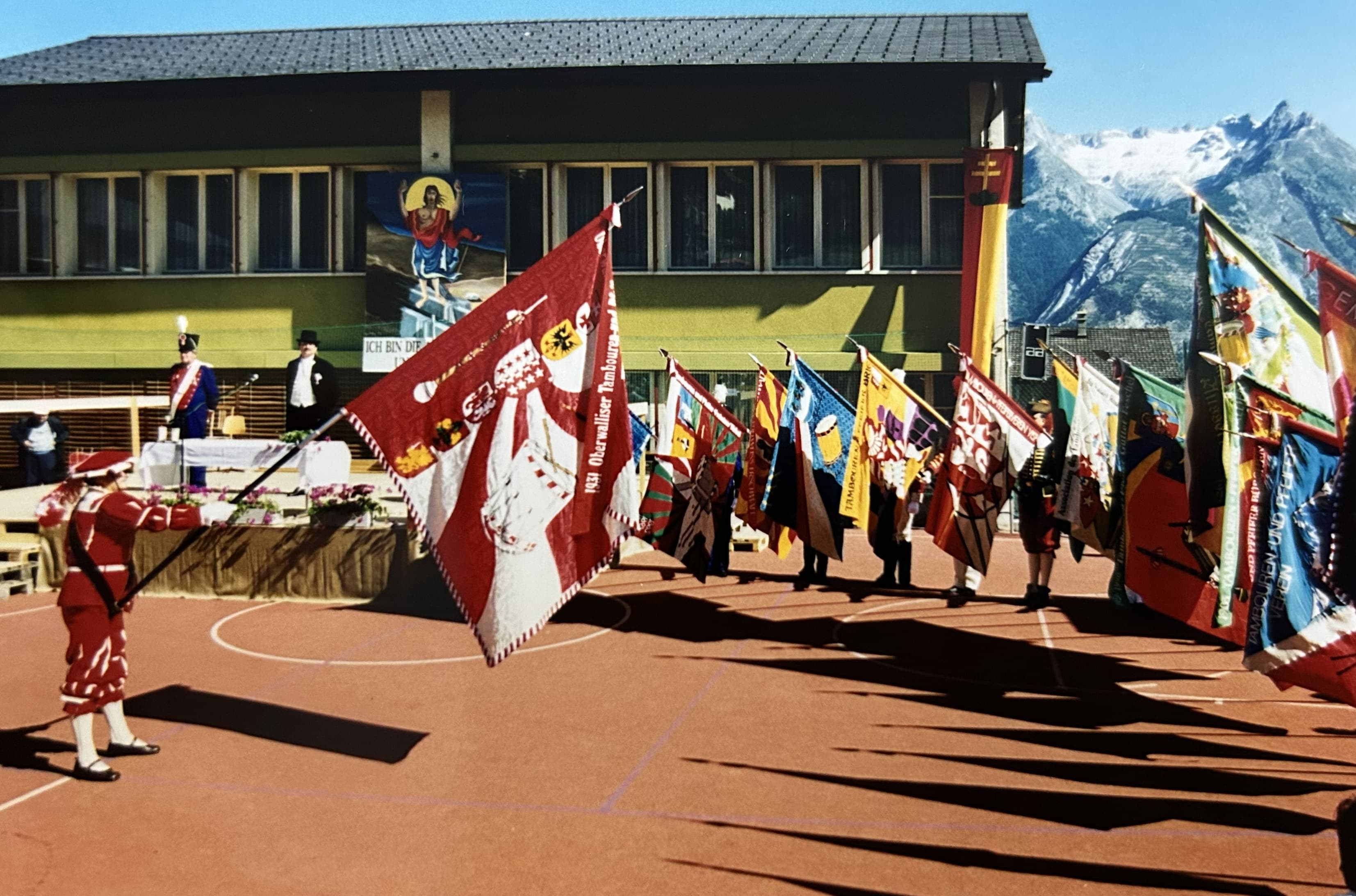 Fahnenübergabe Oberwalliser Fest 1998